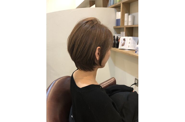ショートヘア